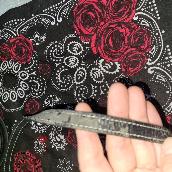 Harley-Davidson Black Crossbody Bag with Silver Chain - Picture 4 of 12